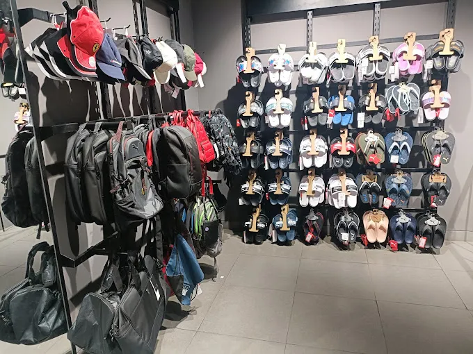 Puma Akkarai factory outlet